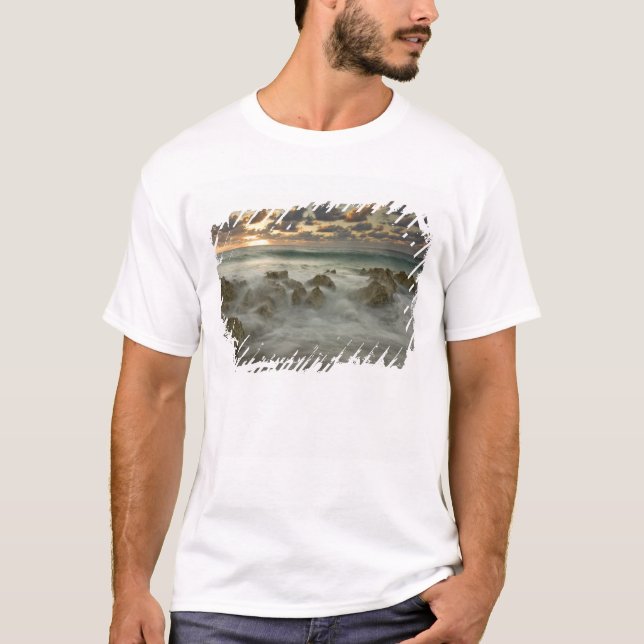 Camiseta Mar Caribe, Islas Caimán.  Ondas colapsadas 3 (Anverso)