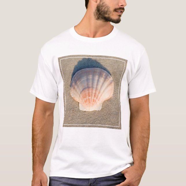 Camiseta Mar Shell que pone en la playa de Sandy (Anverso)