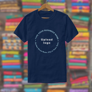 Camiseta Marca comercial en el patrón redondeado Texto sobr