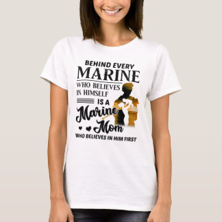 Camiseta Marine Que Se Cree Es Una Mamá Marina Vetera