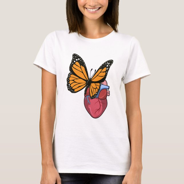 Camiseta Mariposa con corazón (Anverso)