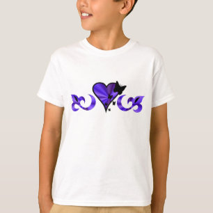 Camiseta Mariposa en el rio arcoiris y corazón