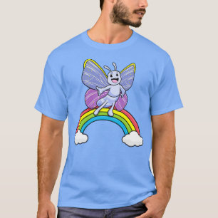 Camiseta Mariposa en un arco iris con nubes