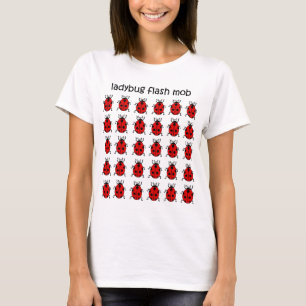 Camiseta mariquita de destello divertida de la multitud