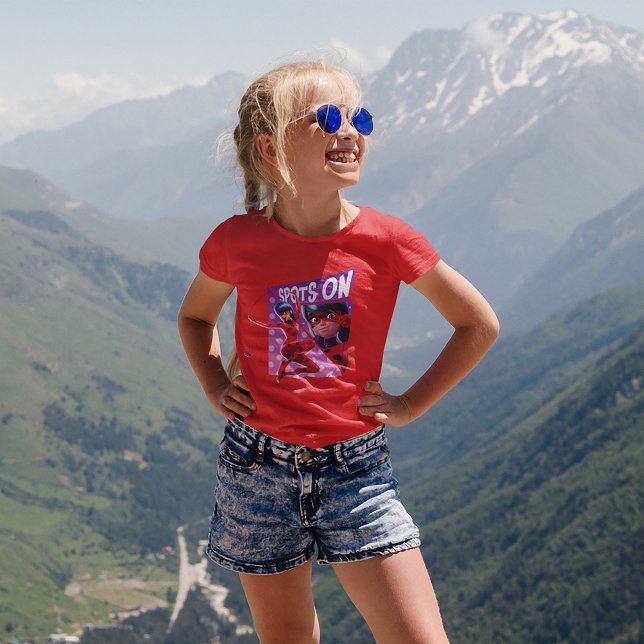 Camiseta Mariquita | Spots On Purple Graphic (Kid wearing t-shirt)