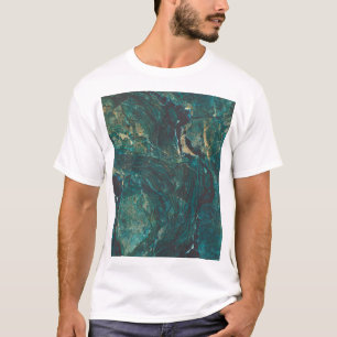 Camiseta Mármol verde oscuro: textura lujosa.