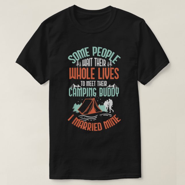 Camiseta Married Camping Buddy  (Diseño del anverso)