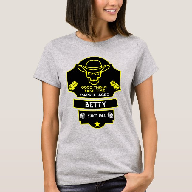 Camiseta Más allá de la colina envejeciendo (Anverso)