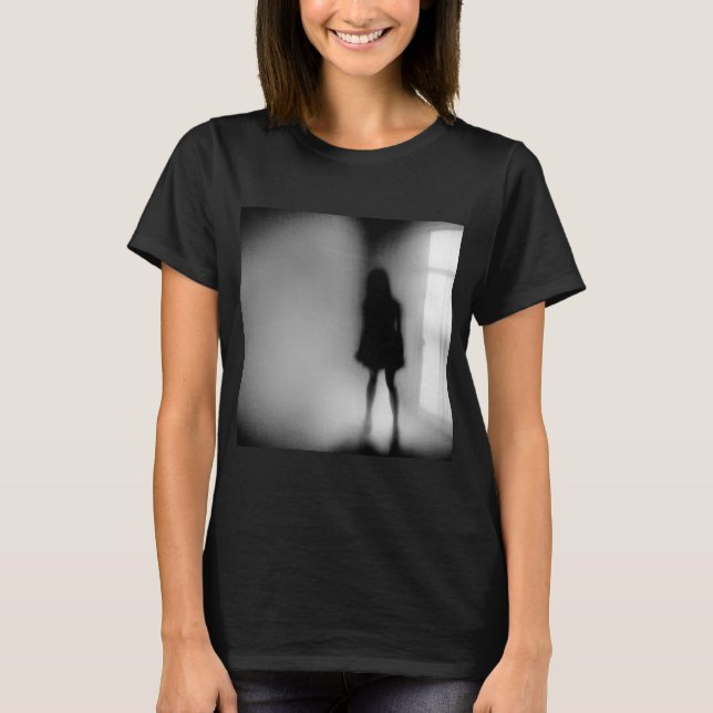 Camiseta Más allá de la sombra (Anverso)