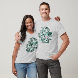 Camiseta Más cerca de la naturaleza lejos de los idiotas gr