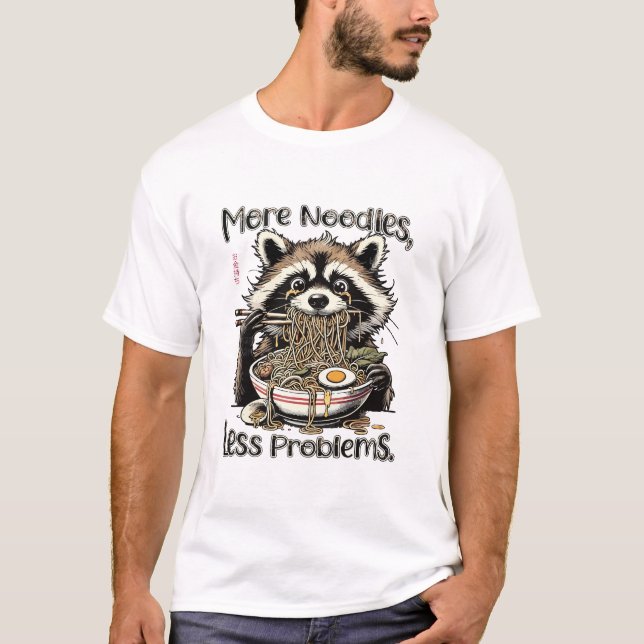 Camiseta Más fideos menos problemas mapache comiendo ramen (Anverso)