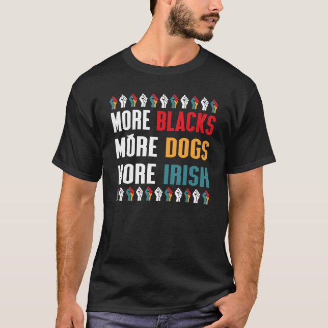 Camiseta Más negros más perros más lomo de historia negra i (Anverso)