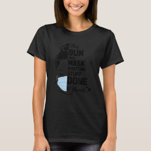 Camiseta Máscara facial de moño desordenado y enfermera que
