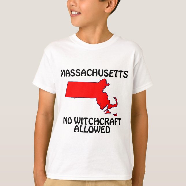Camiseta Massachusetts - No se permite la brujería (Anverso)