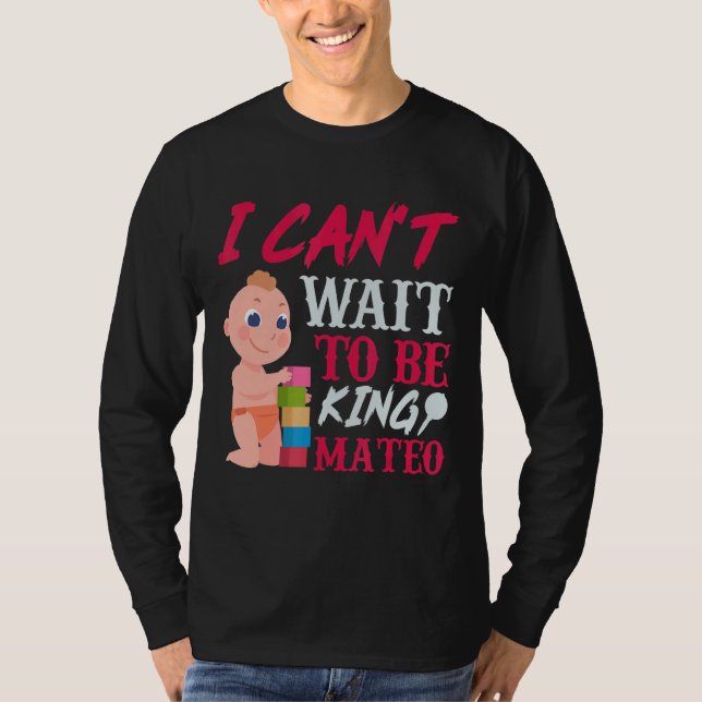 Camiseta Mateo Invitación de Embarazo Bebé Celebración de 9 (Anverso)