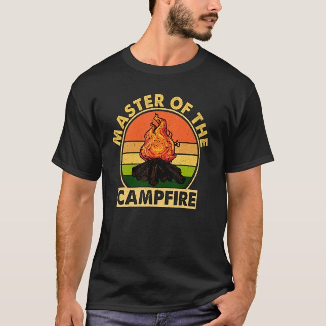 Camiseta Mater Of The Campfire  Camping (Anverso)