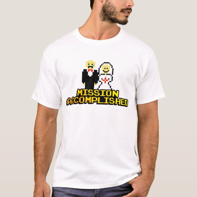 Camiseta Matrimonio "Misión cumplida" (8 bits) (Anverso)