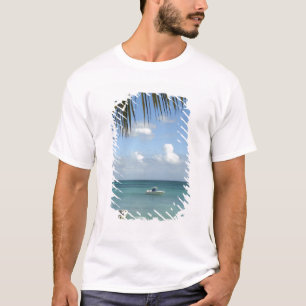 Camiseta Mauricio, Grand Baie. Barcos anclados en la