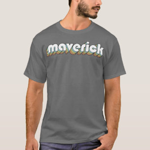 Camiseta Maverick Retro Rainbow Typography Style