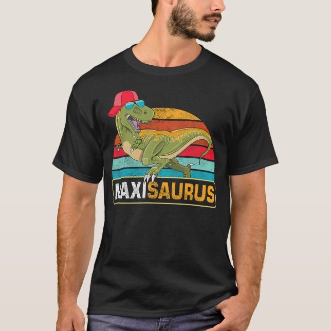 Camiseta Maxi Saurus Dinosaur Boy Maximilian Name Nickname  (Anverso)