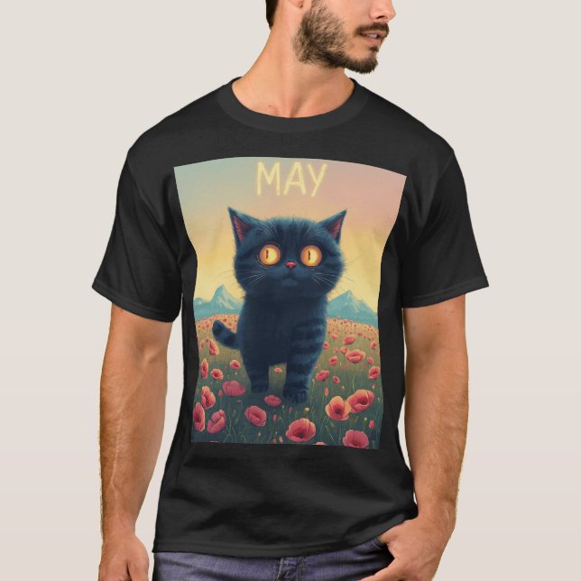 Camiseta May Dreamwalk – Giant Cat in the Poppy Field (Anverso)