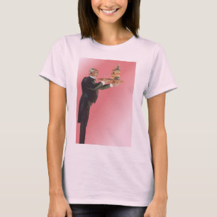Camiseta Mayordomo antiguo en esmoquin sirviendo vino en ba