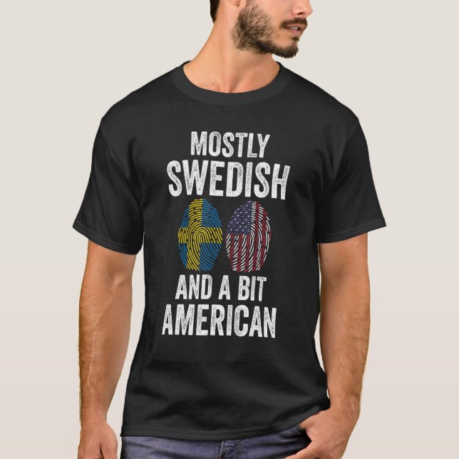 Camiseta Mayormente sueco pero un poco sueco norteamericano (Anverso)