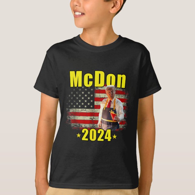 Camiseta Mcdon 2024 Funny Donald Trump French Fry Cooking F (Anverso)
