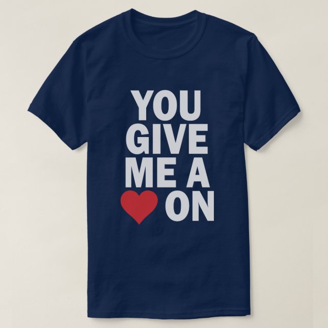 CAMISETA ME DA UN CORAZÓN (Diseño del anverso)