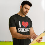 Camiseta Me encanta la ciencia Guay Scientist<br><div class="desc">Me encanta la camiseta de Ciencia para un profesor de ciencias. Un corazón con un modelo de átomo envuelto alrededor de él es un gran regalo para un científico. La ciencia es genial.</div>