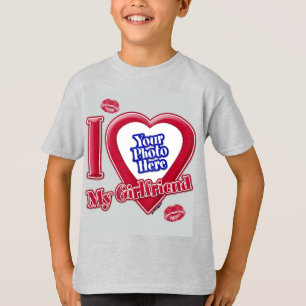 Camiseta Me encanta la foto de mi novia "Red Heart Kiss Gra