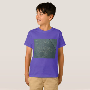 Camiseta Me encanta la tiza eclipsa que escribe sobre el ce
