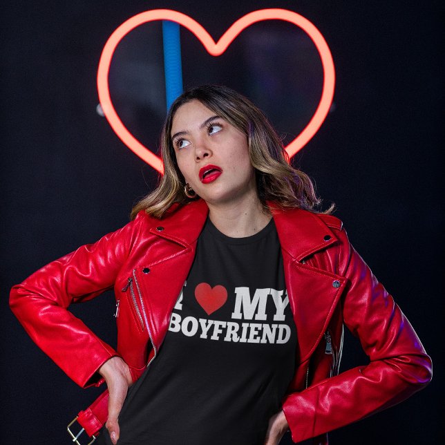 Camiseta Me encanta mi BF (Subido por el creador)