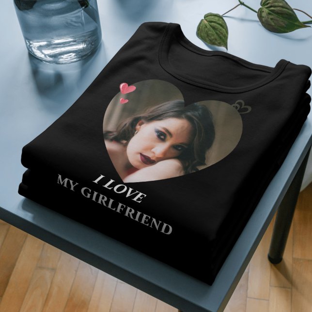 Camiseta ME ENCANTA MI CAMPO DE NOVIA - Aburrido regalo rom (I LOVE MY GIRLFRIEND Shirt - Cute Romantic Gift)