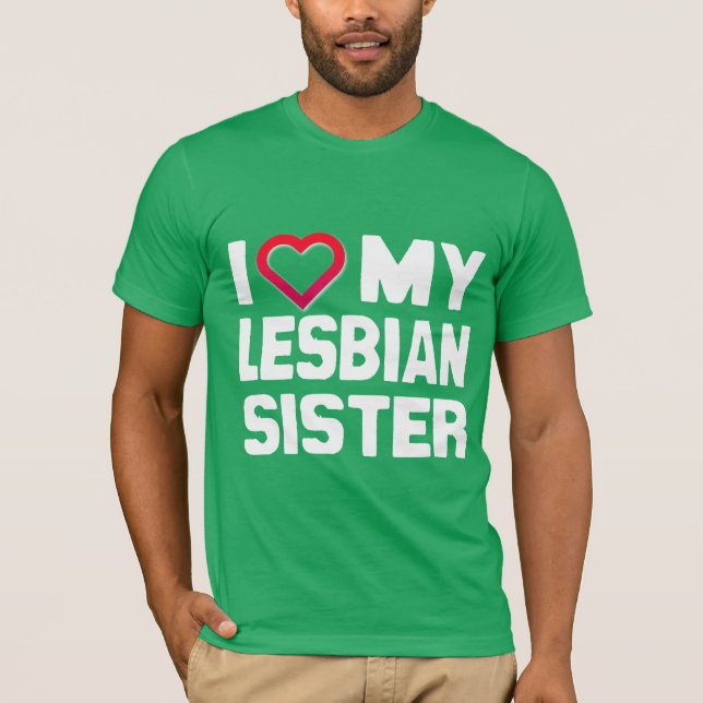 Camiseta ME ENCANTA MI HERMANA LESBIANA - -.png (Anverso)