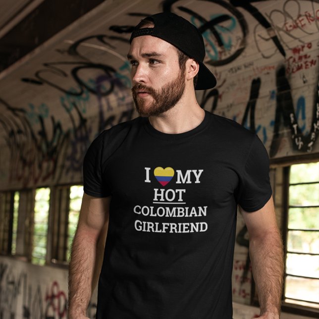 Camiseta Me encanta mi novia colombiana caliente (funny i love my colombian girlfriend t shirt)