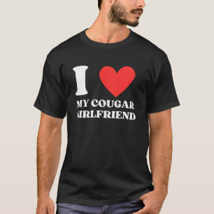 Camiseta Me Encanta Mi Novia Cougar. Corazón Mi Pareja.