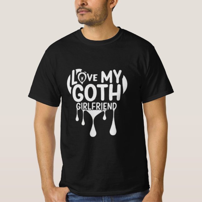 Camiseta Me Encanta Mi Novia Gótico Derramando El Corazón (Anverso)