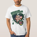 Camiseta Me encanta mi novia mi foto verde oscuro y2k<br><div class="desc">Crea tu propia camiseta me encanta la de mi novia con esta plantilla de camisa súper colorida que incluye 2 fotos en enormes y elegantes corazones verdes oscuros y resaltan el texto personalizado escrito a mano en colores rosa y marrón. Esta camiseta puede ser un regalo de aniversario muy divertido....</div>