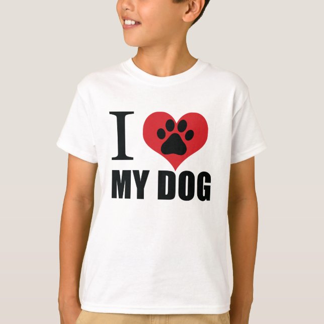 Camiseta Me encanta mi perro tirando almohada (Anverso)
