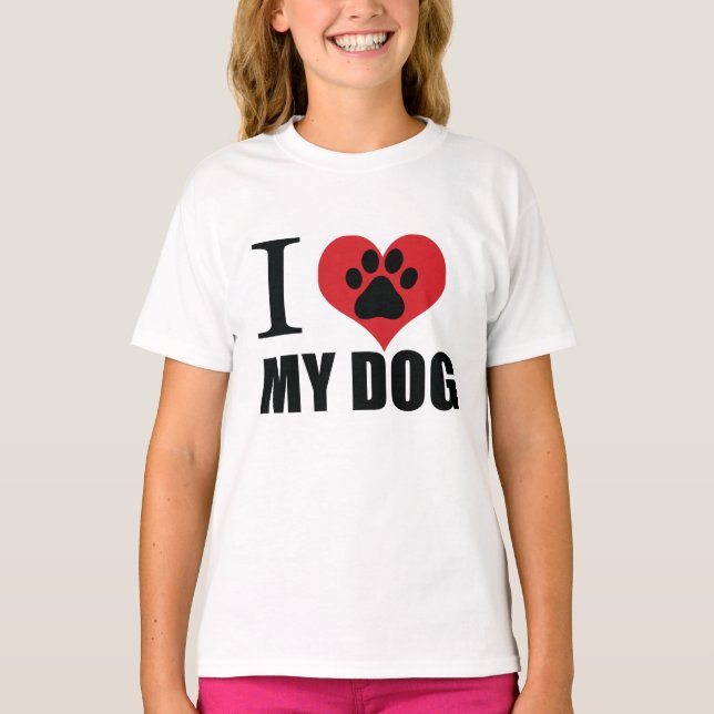 Camiseta Me encanta mi perro tirando almohada (Anverso)