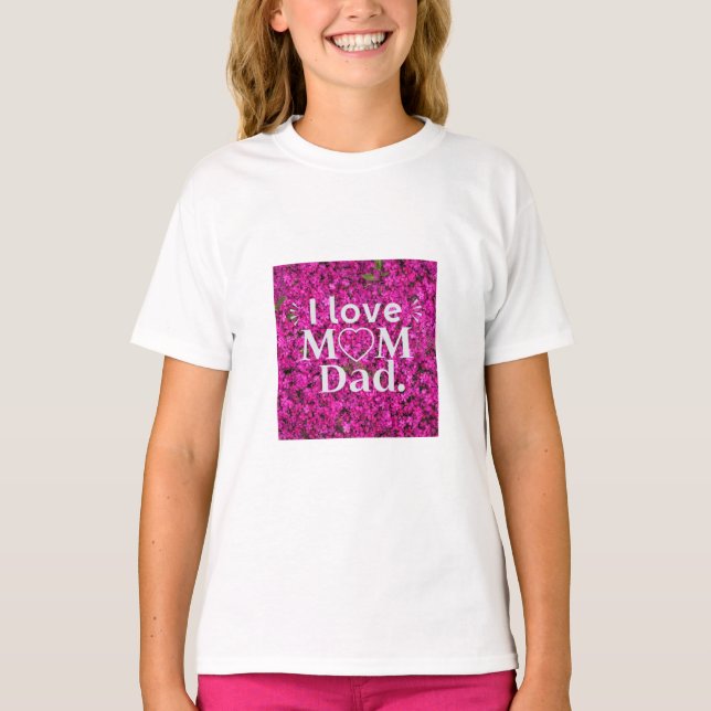 Camiseta ME ENCANTA MOM DAD T shirt trending (Anverso)