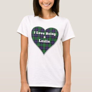 Camiseta Me encanta ser un clan leslie cazando el corazón d