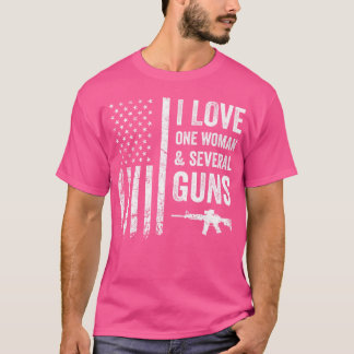 Camiseta Me Encanta Una Mujer Y Varias Pistolas Chiste Dive