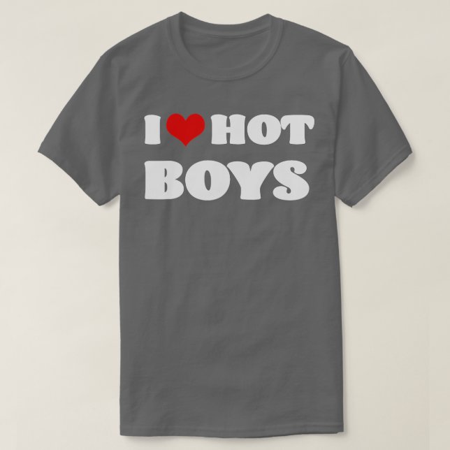 Camiseta Me encantan los chicos calientes que yo corazón a  (Diseño del anverso)