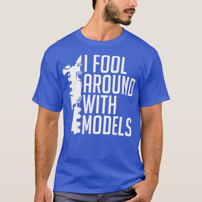 Camiseta Me Engaño Con Modelos De Ferrocarril Modelo (Anverso)