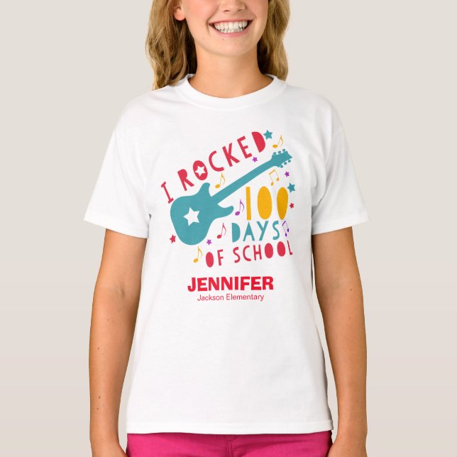 Camiseta Me estremecieron 100 días de colegiatura cómica (Anverso)