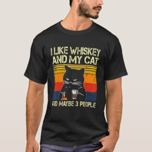Camiseta Me gusta el whisky a mi gato y quizás a 3 personas