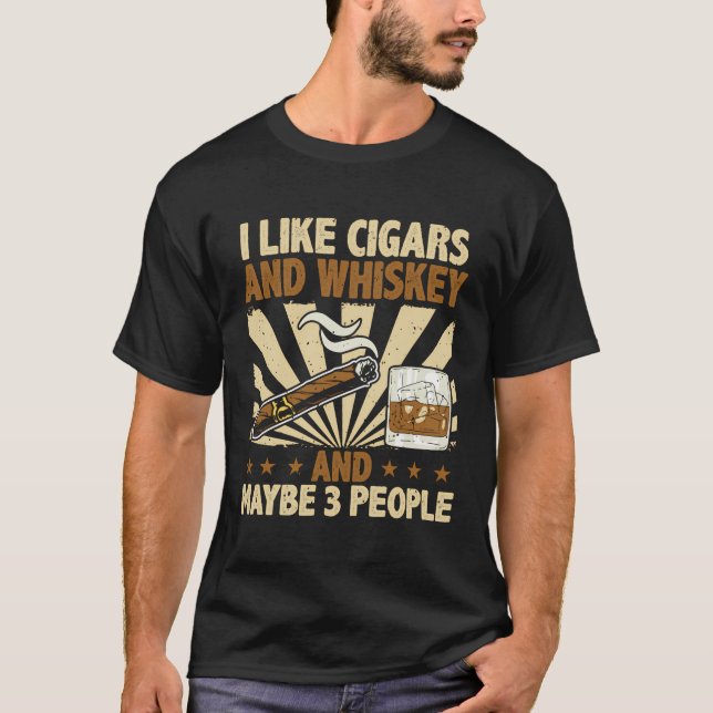 Camiseta Me Gustan Los Cigarros Y Whiskey Y Quizá 3 Gente D (Anverso)