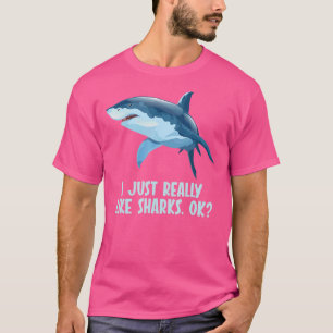 Camiseta Me gustan mucho los tiburones ok Shark